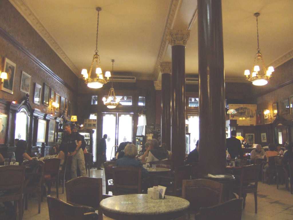 Café Tortoni - Inside