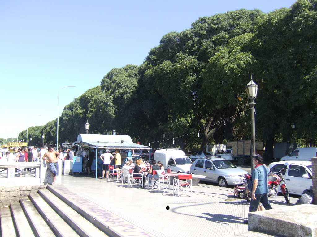 Street Food Vendor - Costanera Sur