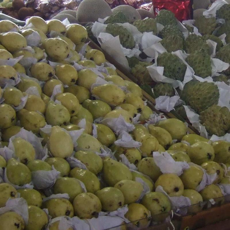 Guavas and Sitafal Guavas and Sitafal