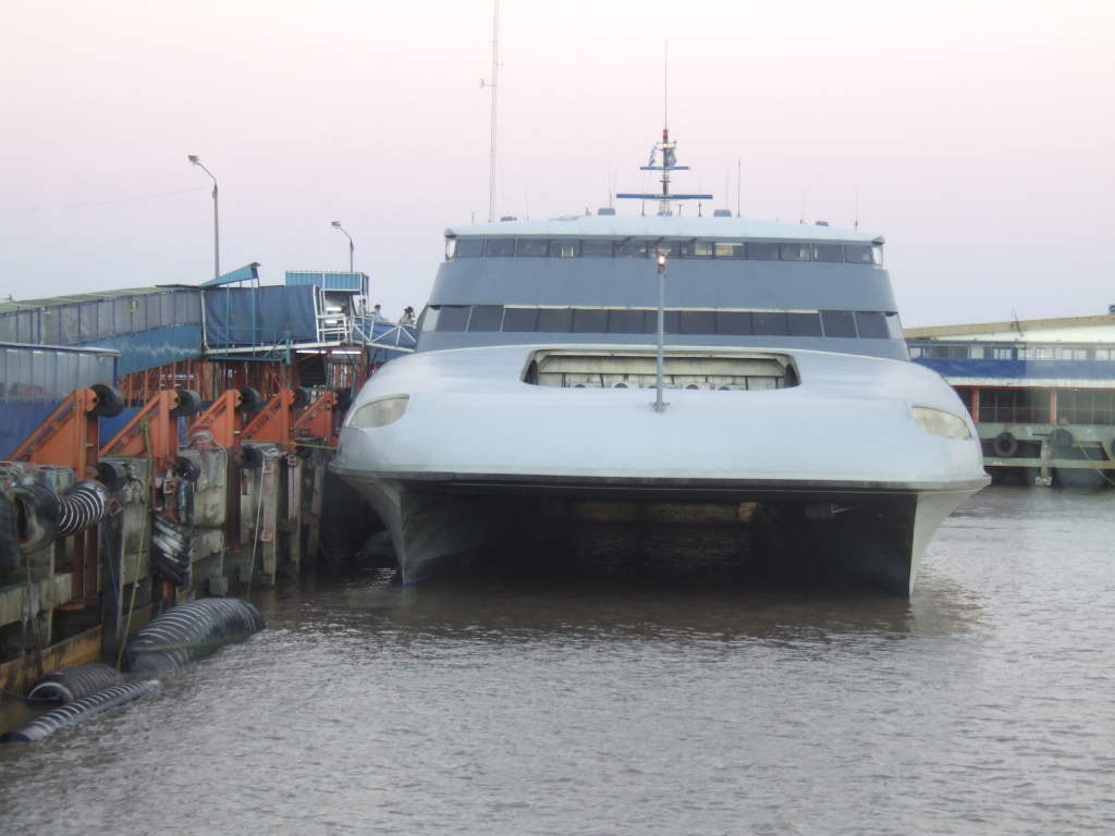 BuqueBus Boat